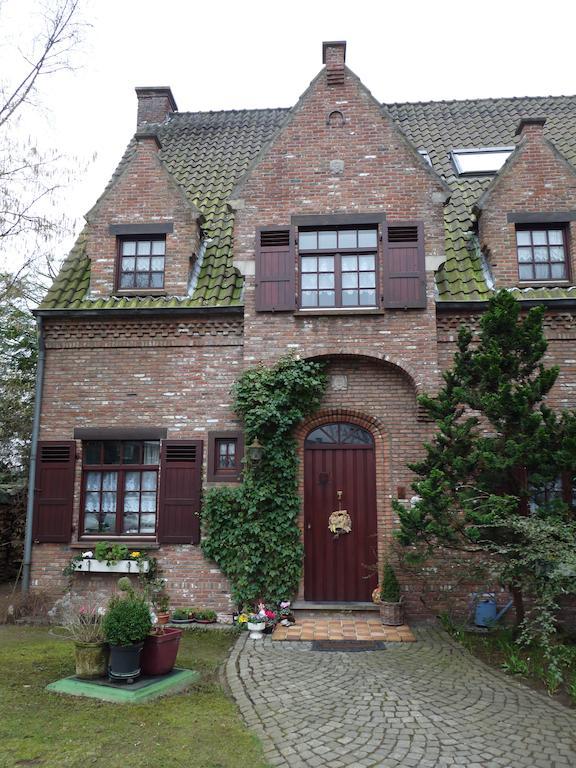 B&B 'T Nieuw Lijsternest Wezembeek-Oppem Bagian luar foto