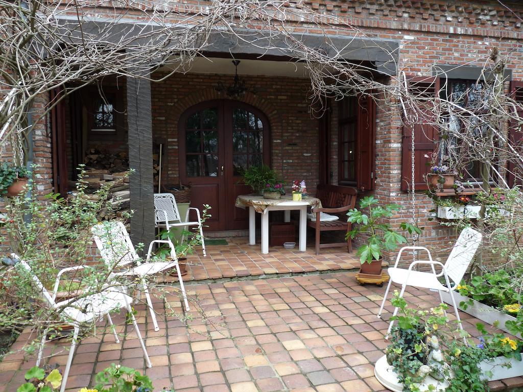 B&B 'T Nieuw Lijsternest Wezembeek-Oppem Bagian luar foto