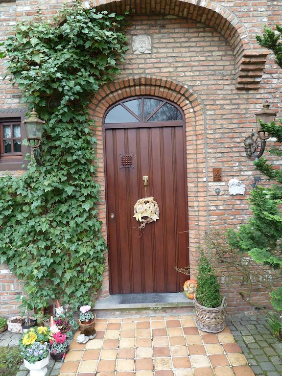 B&B 'T Nieuw Lijsternest Wezembeek-Oppem Bagian luar foto